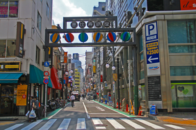 恵比寿銀座通りが全国に先駆けてソーラーハイブリッド商店街になっちゃいました 恵比寿新聞